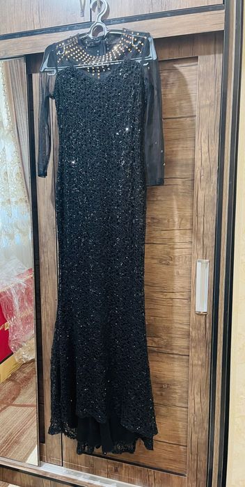 Вечерняя одежда в идеальному состояние