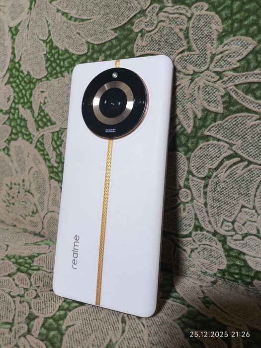 Realme 11 pro plus. Продам