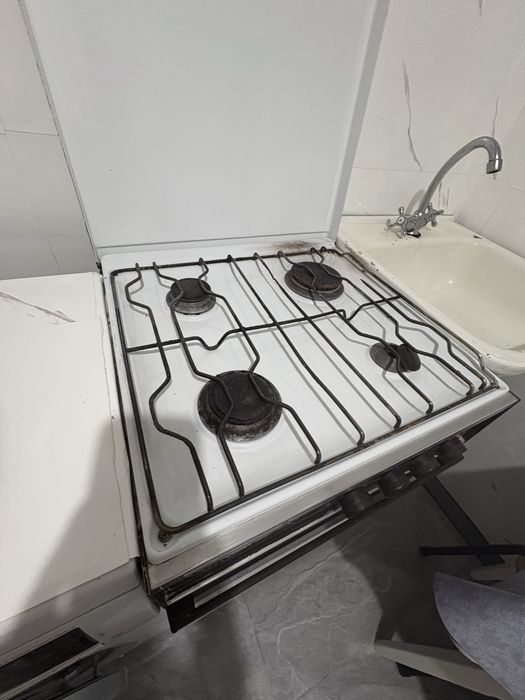 Отдам кухню даром