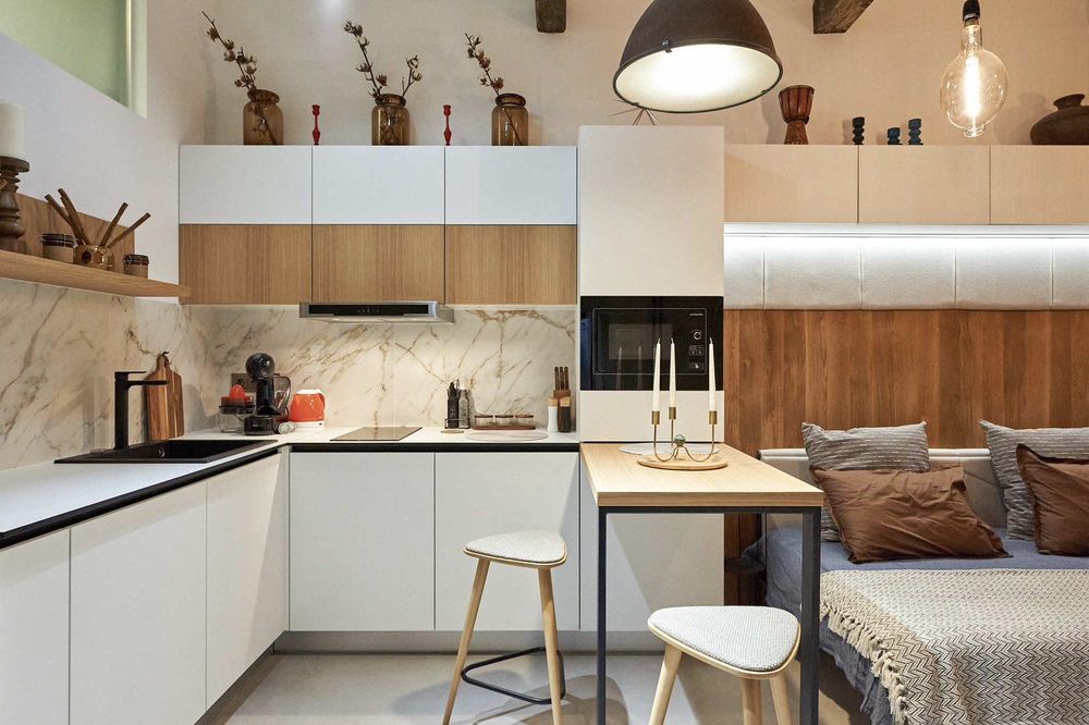 Едностаен, под наем, Център