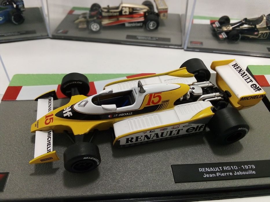 Умалени колекционерски метални модели