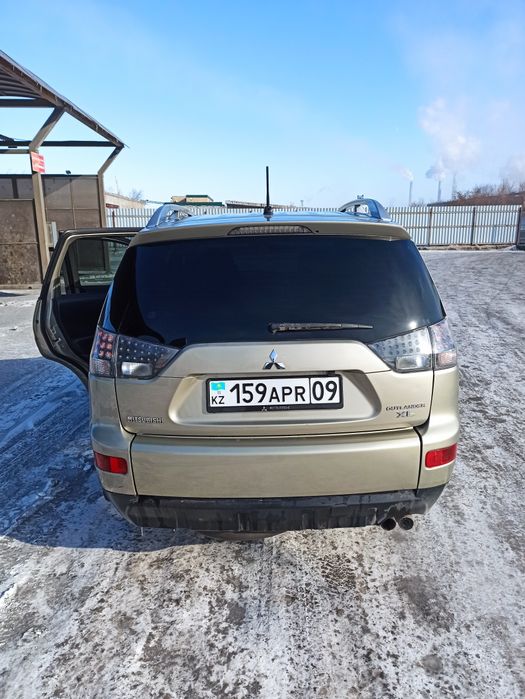 Митцубици Оутландер