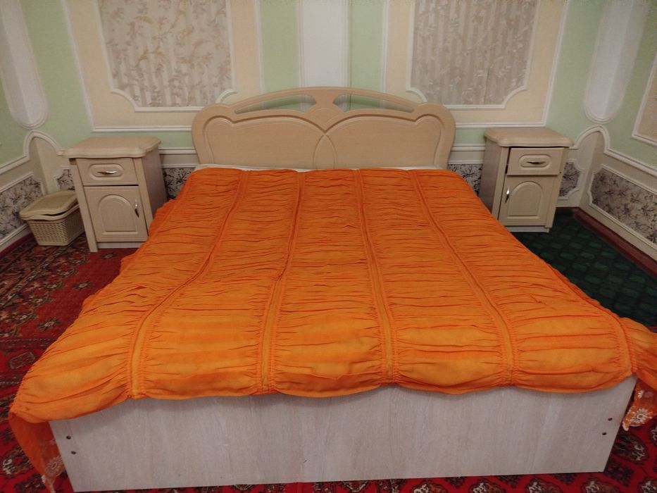 Спальня с гарнитурой