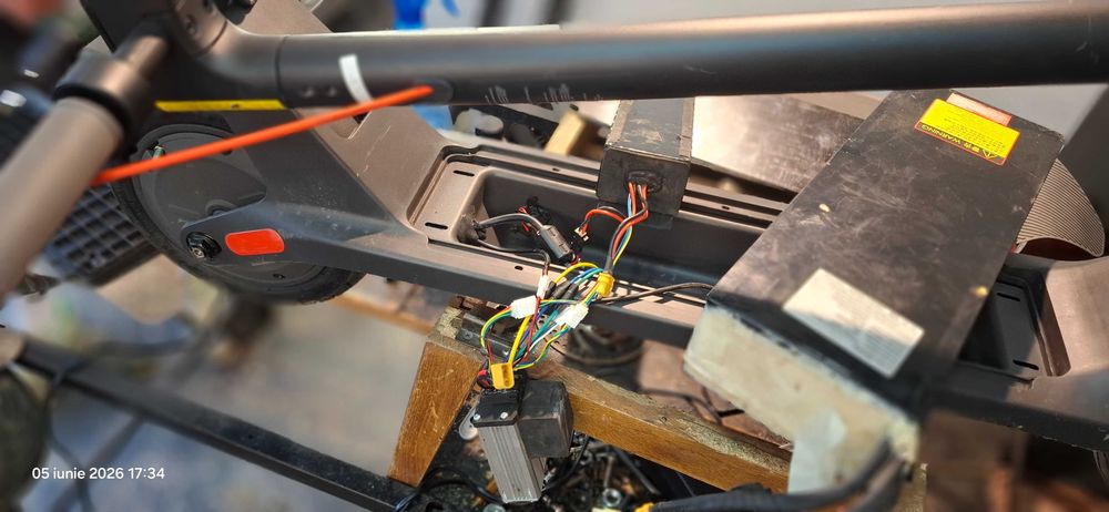 Service Trotinete si Scutere Electrice | Baterii Frane Roti Controller