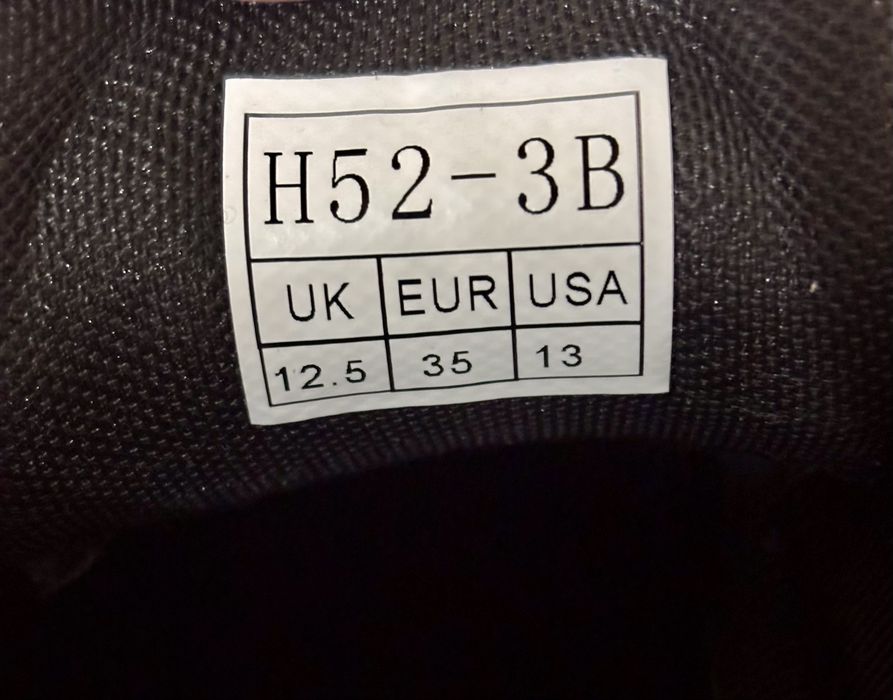 Кроссовки Nike детские р35 - Продам