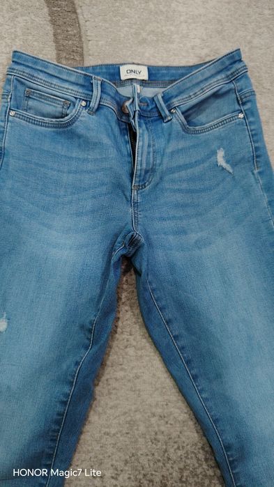 Blugi albaștri mărimea S