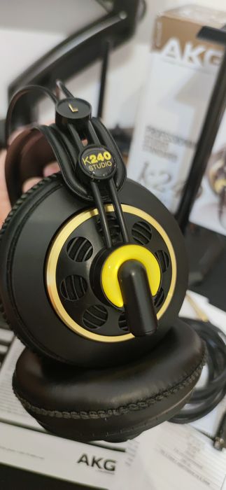 Casti Akg 240 studio