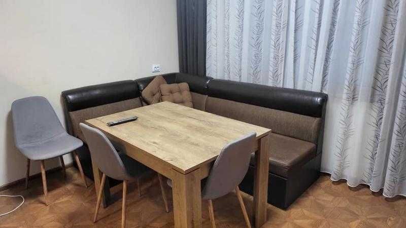 Тристаен апартамент в Центъра