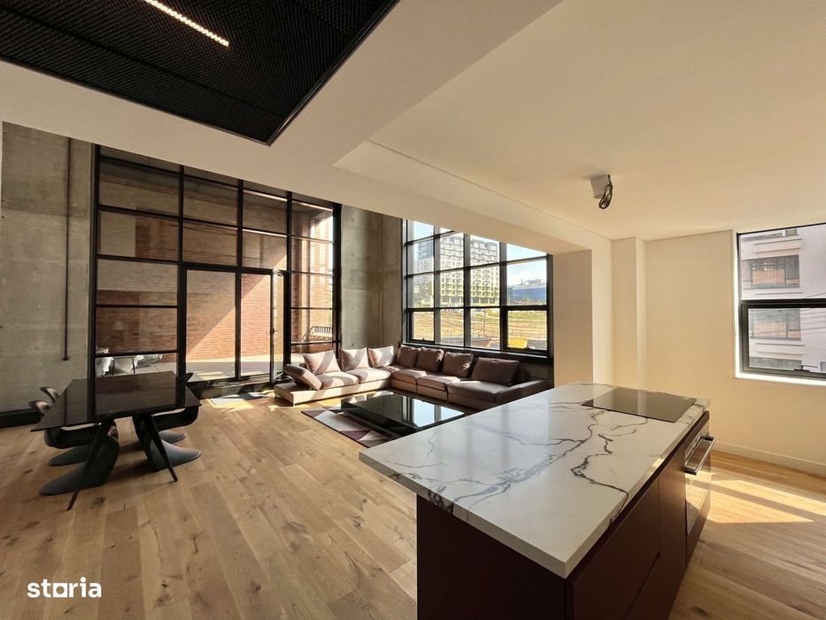 Duplex spectaculos cu 4 camere, 214 mp și terasă privată