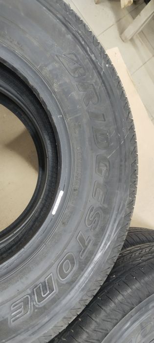 Продам покрышки  BRIDGESTONE