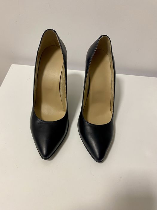 Pantofi cu toc stiletto marimea 38, negri
