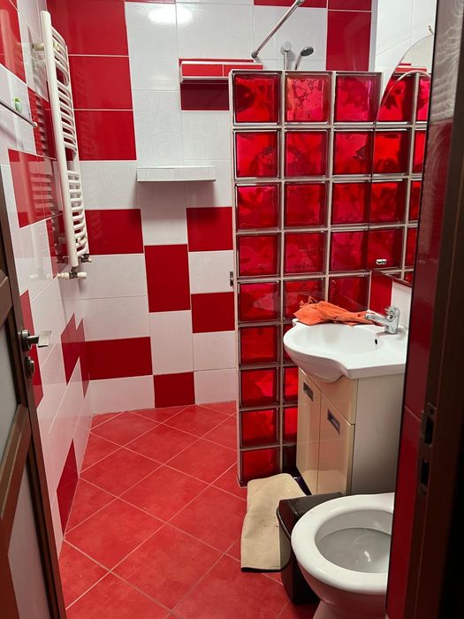 Apartament de închiriat