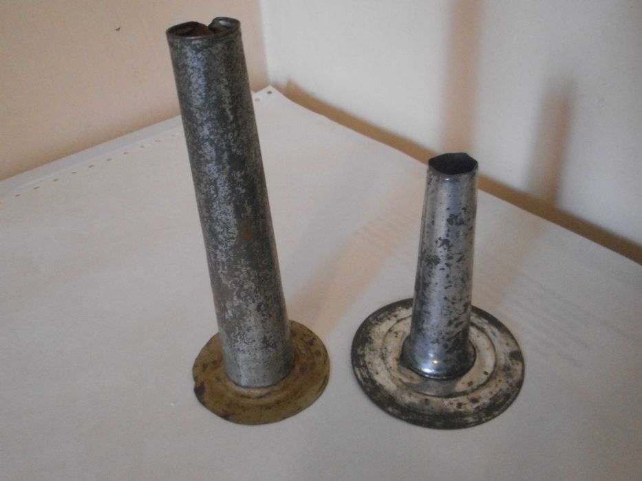 2 tuburi vechi pentru umplut carnati