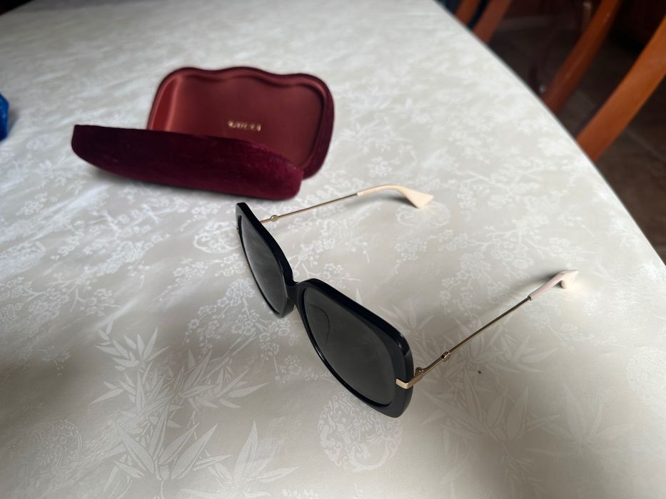 Очки солнцезащитные