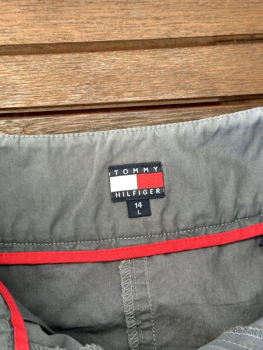 Дамска пола Tommy Hilfiger - размер М, много добро състояние