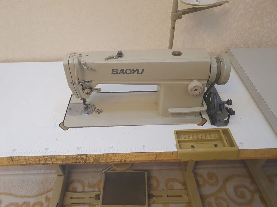 Tikuv mashinasi sotiladi xolati yaxshi batafsil telda malumot bor