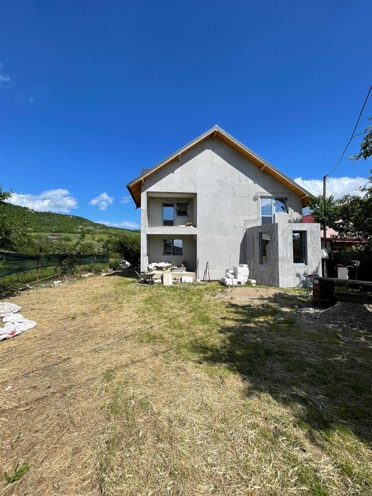 Casa de vanzare.