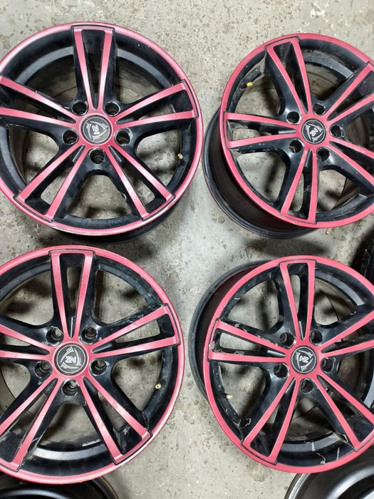 Продам оригинальные диски R16 5/114.3