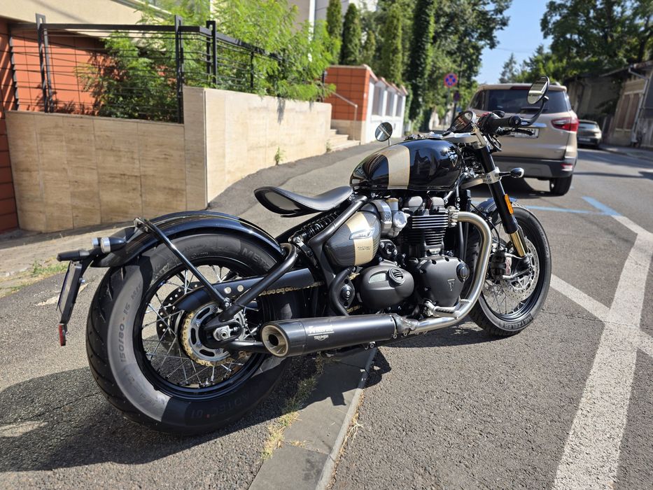 Triumph Bonneville Bobber TFC 2024 cu TVA