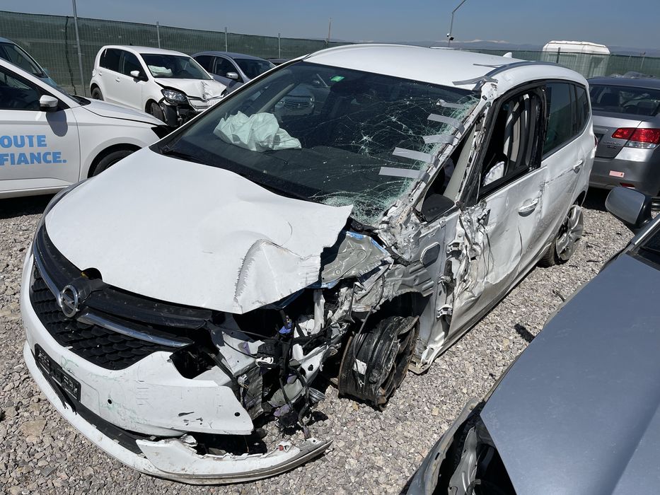 Opel Zafira C Tourer 2017 OPC Line 1.6Turbo 200 к.с на части