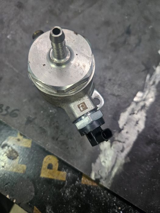 Горивна помпа високо налягане 2.0тфси фси 2.0tfsi vw audi seat skoda