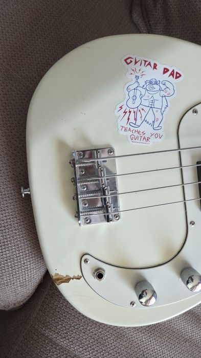 Бас гитара Deviser