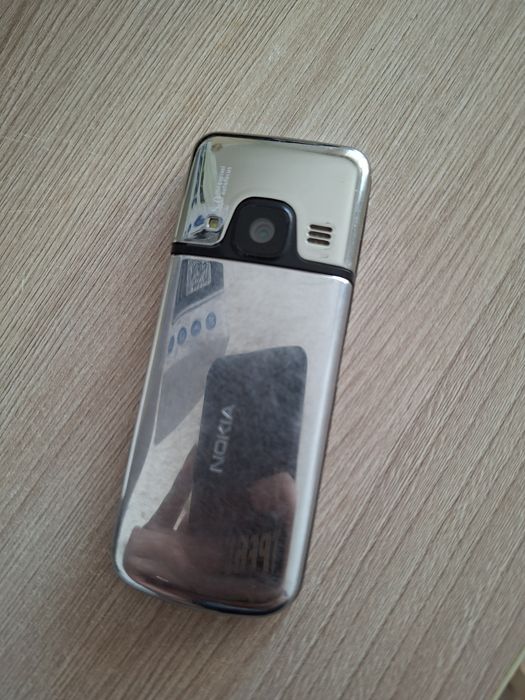 Продам Nokia 6700 не рабочий