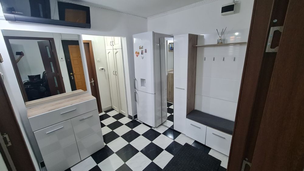 Apartament 2 camere de inchiriat