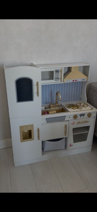 Продам детскую кухню