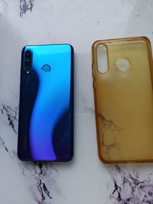Продам смартфон Huawei p30 lait