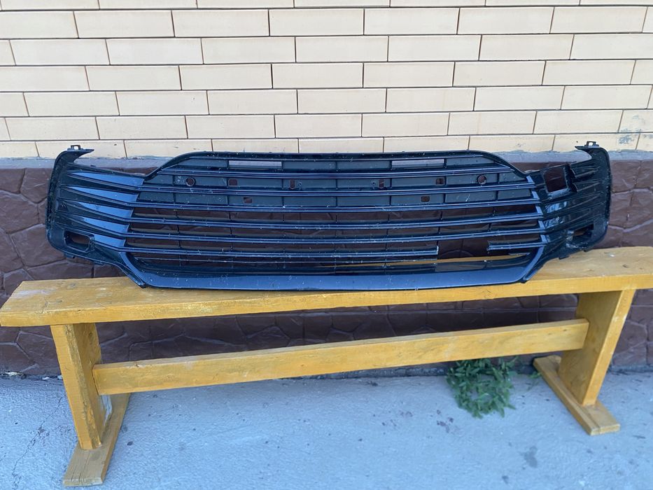 Нижний решетка радиатора