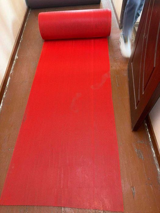 Прочные нескользящие резиновые дорожки — в наличии на складе!