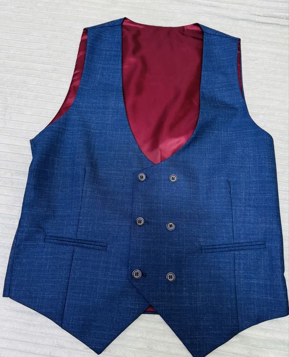 Продам кастюм Doni Ricce