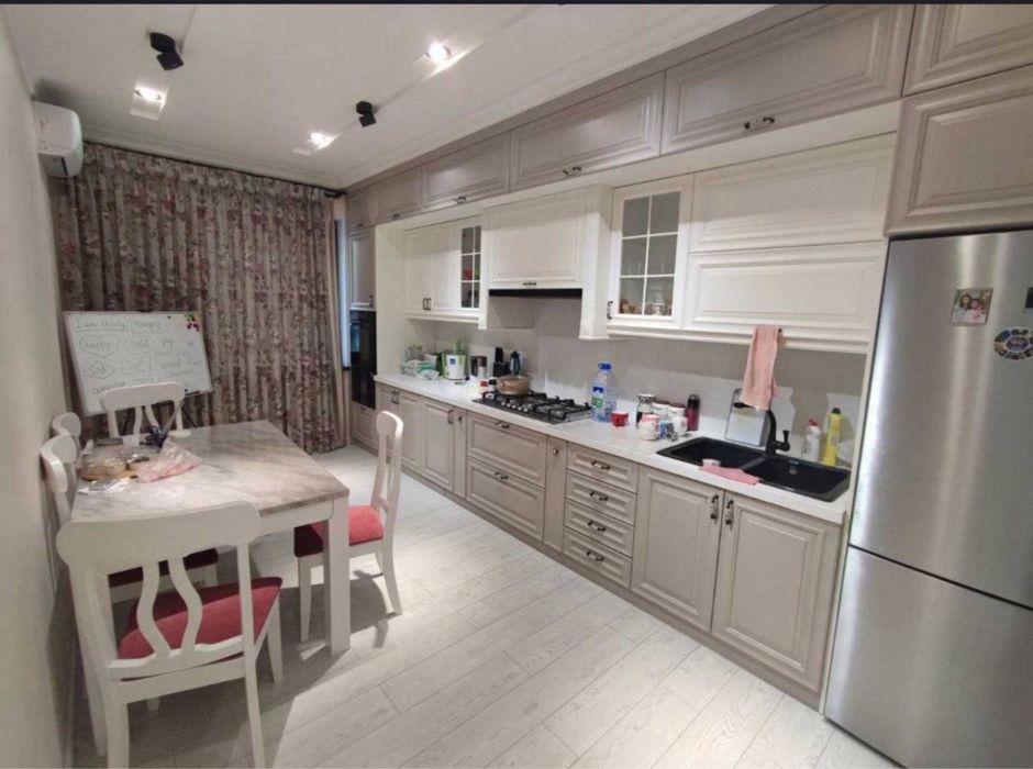 Новостройка Айбек 4/1/10  Фидокор, Шевченко