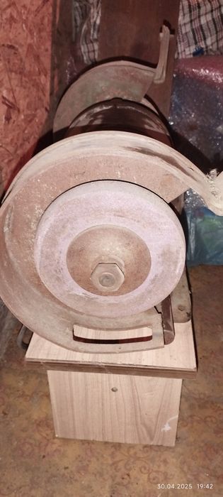 Точильный станок Продам