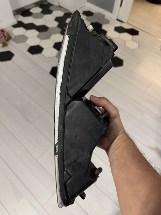 Proiector Stanga Passat B8