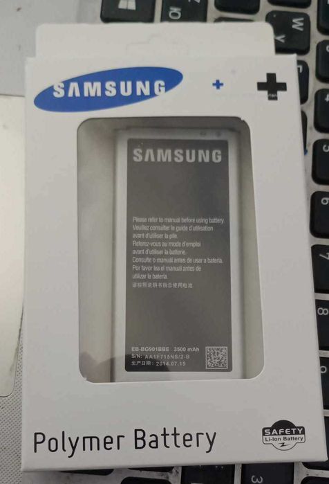 Vand baterie originala pt Samsung Galaxy s5 si s5 Neo