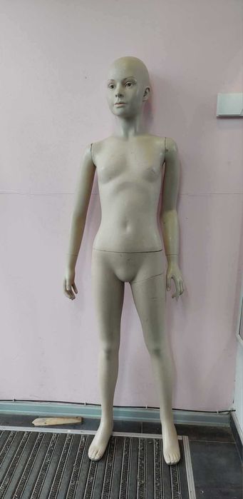 Продавам оборудване за детски магазин