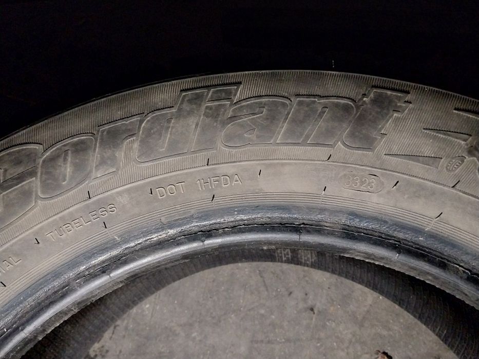 2 шины Cordiant 215 60 R16.