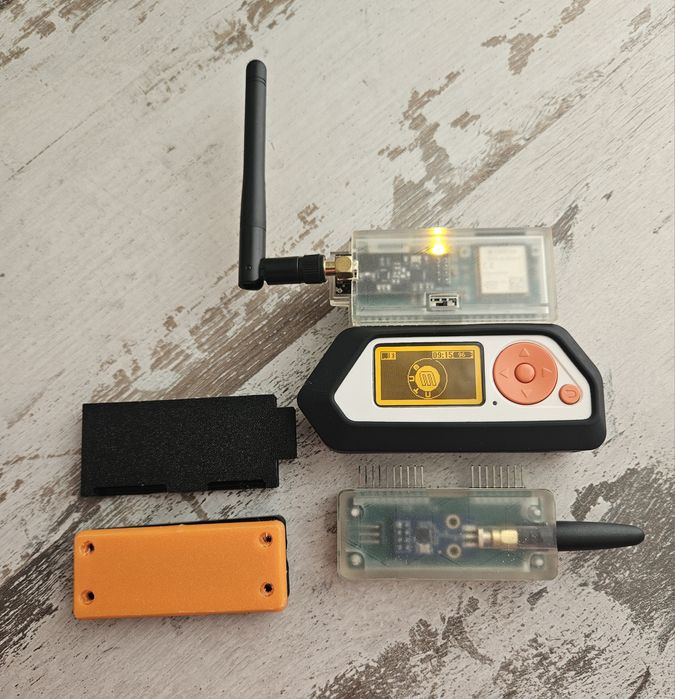 Flipper zero антени ESP32 + NRF24 + CC1101