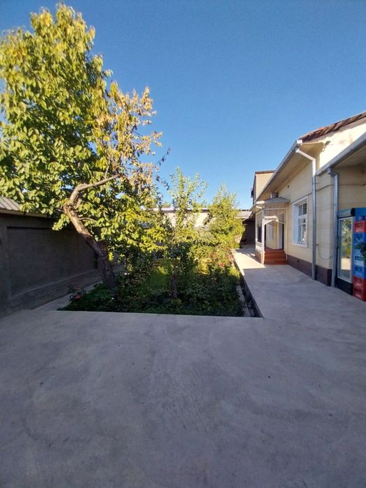 Участка/Ховли сотилади