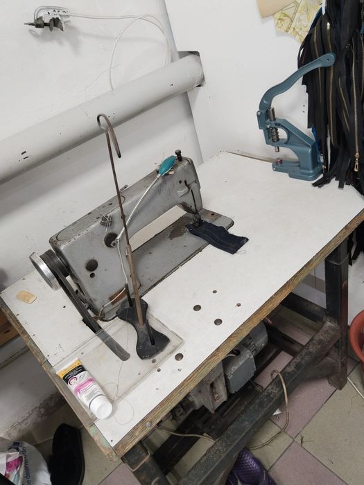 Швейная машина 1022 кл