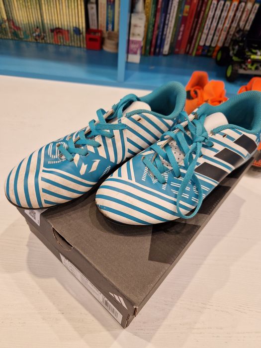 Бутонки и стоножки