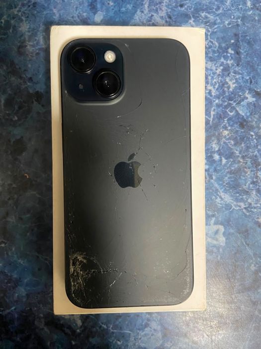 Продам Iphone 15