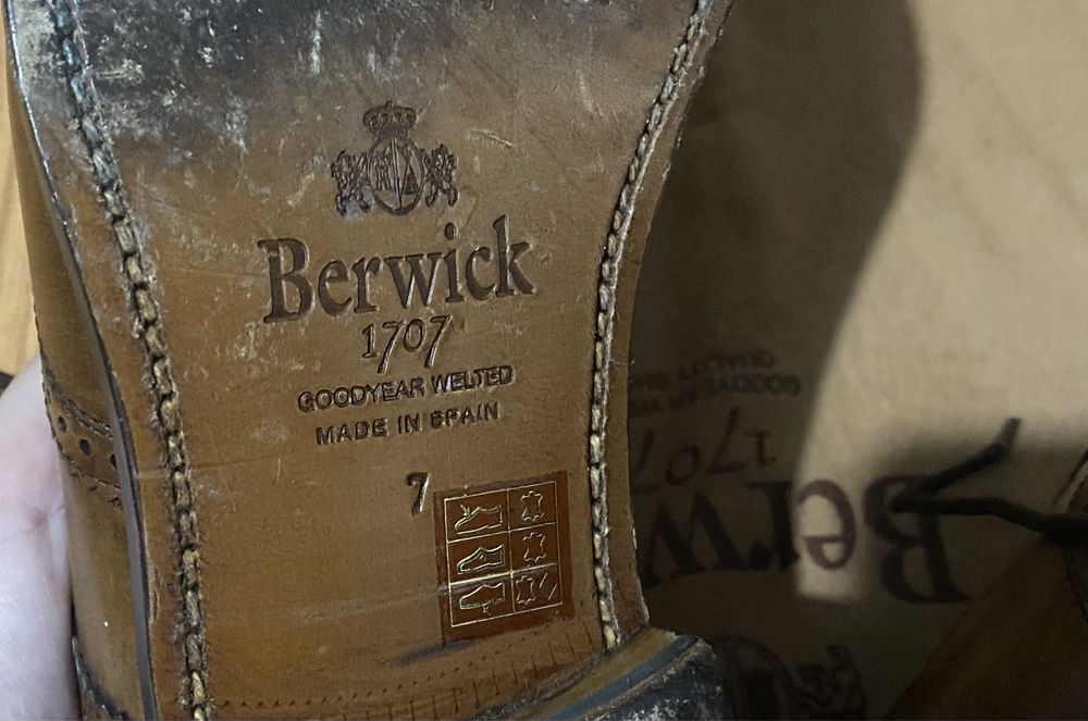 Pantofi Berwick piele