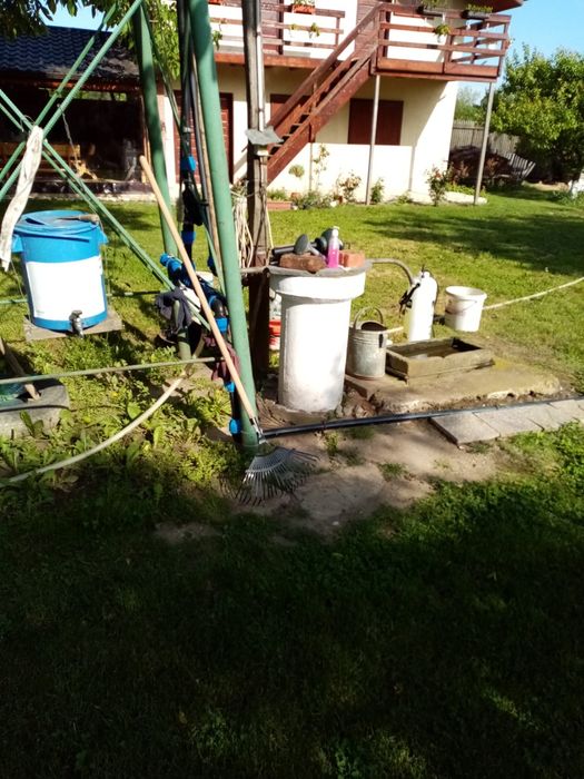 Executam foraje puturi  Apa și denisipări