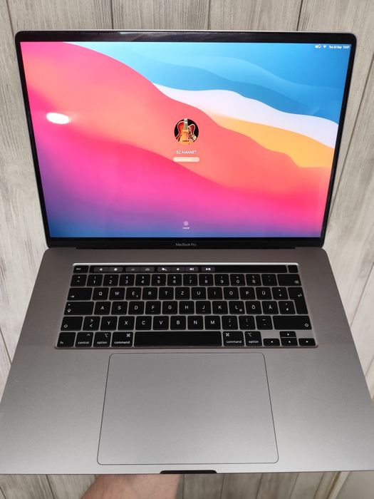 MacBook Pro 16” 2019 – i7 / 16GB RAM / 512GB SSD Amanet SZ Non Stop