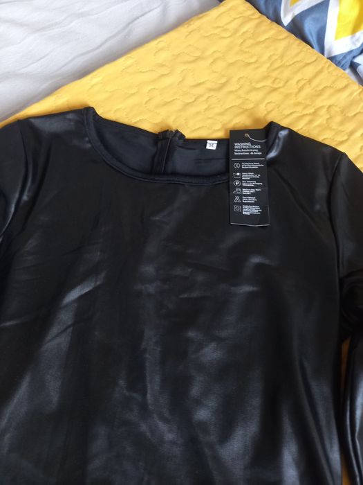 Черна кожена рокля