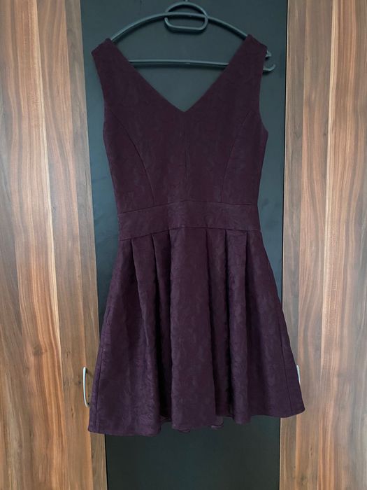 Елегантна рокля Дика