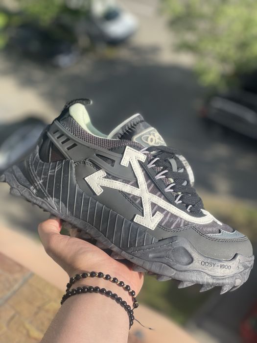 Off white odsy 1000 alb si negru